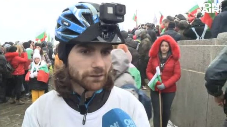 Предизвикателство в името на родината: До Шипка с колело за празника!