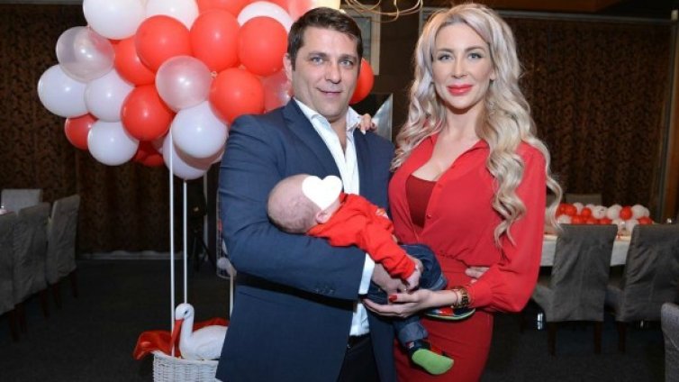 Както повелява традицията: Антония Батинкова с пищна погача