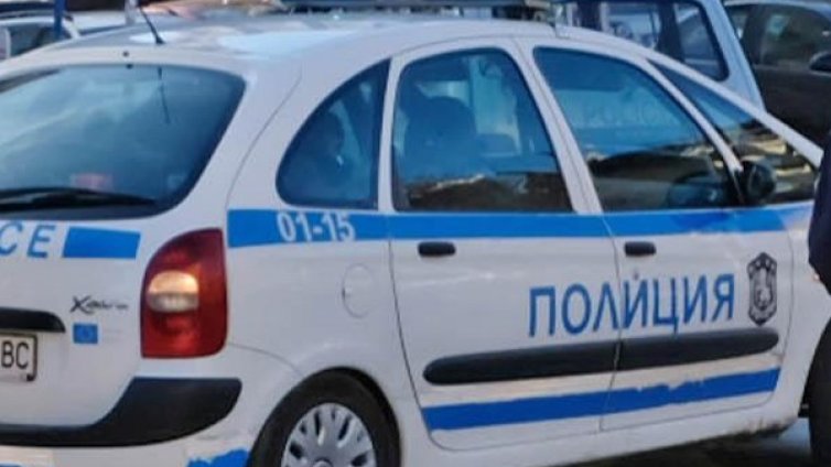 Отвлякоха шестокласничка да я омъжат за 14-годишен