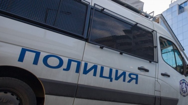 12 със "задържане под стража" по делото "Орландовци"