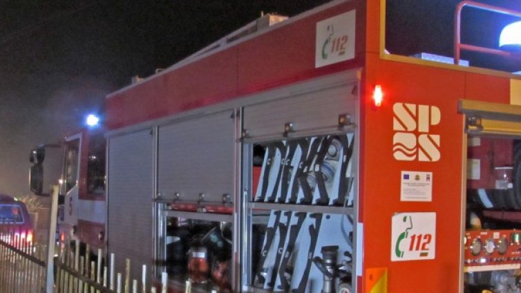 Мъж загина при пожар в дома си в град Завет