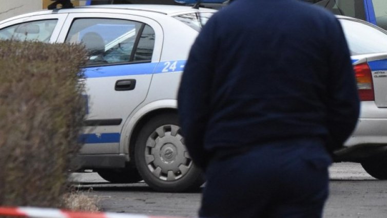 Спецекип обезвреди боеприпаси, открити в Луковит