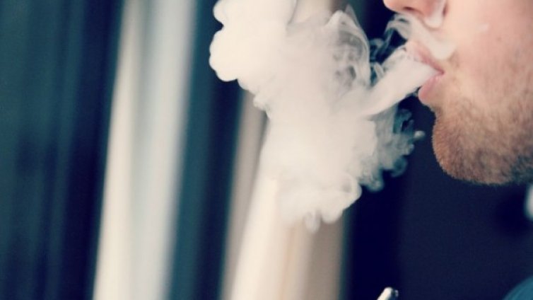 Троянски кон? Е-цигарите не димят толкова, но изобщо не са безвредни