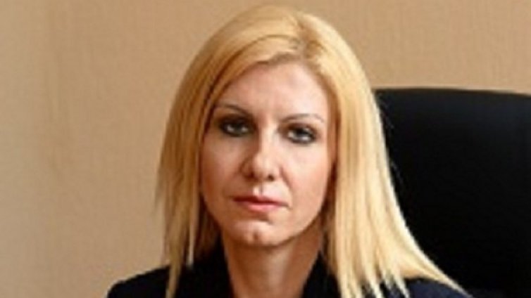 Съдийка от Перник сяда в стола на  Цецка Цачева