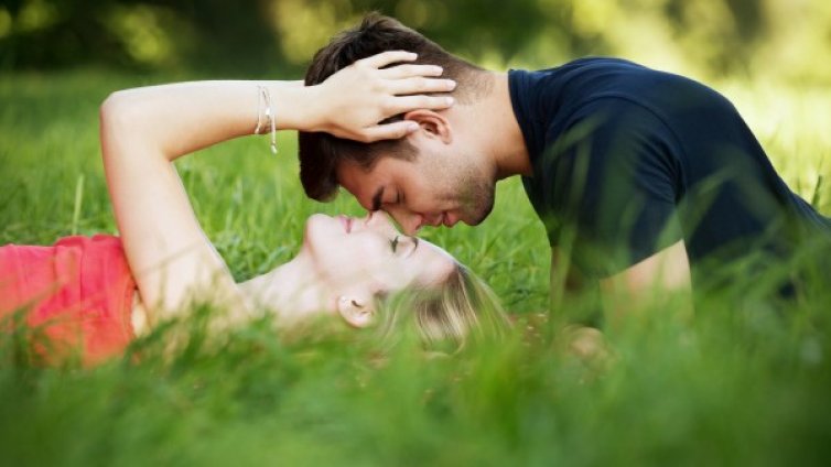 Какви целувки обичат различните зодии?