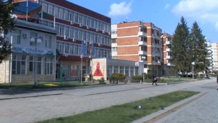 Прокуратурата влезе в община Стражица