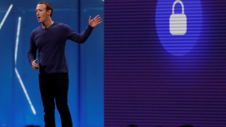 Facebook ще задели място за качествени новини