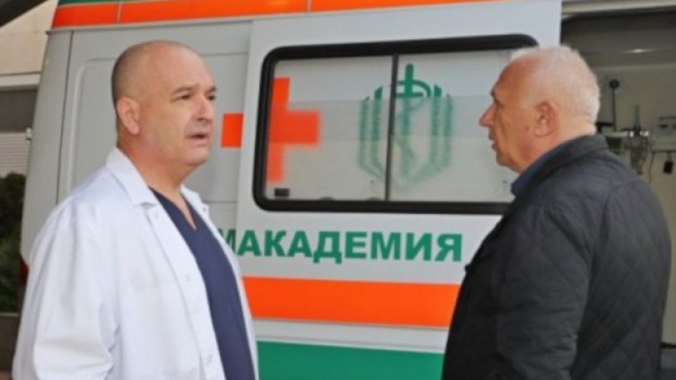 Още операции за прострелялата се с автомат курсантка