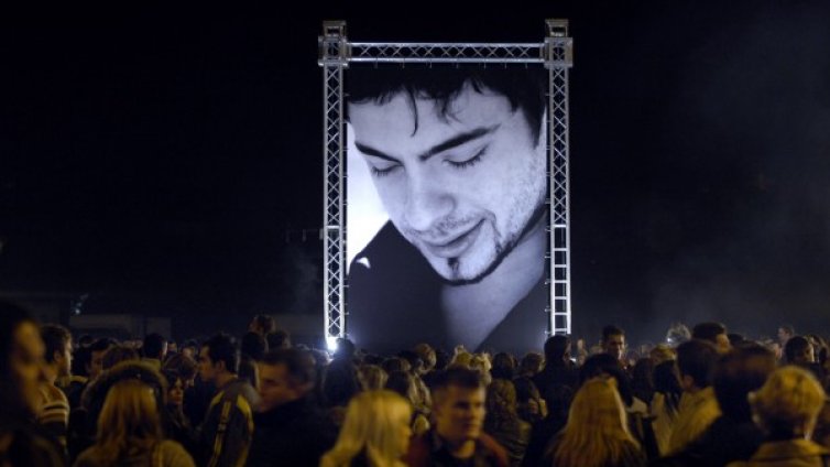 Националният стадион в Скопие вече се казва "Тоше Проески"