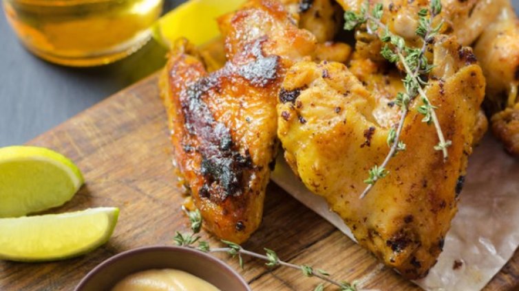 Рецептата Dnes: Пилешки крилца в марината