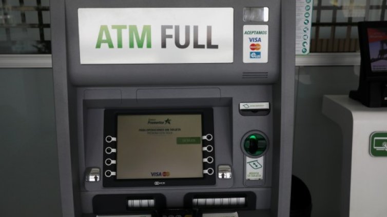 Четирима българи арестувани в Бали