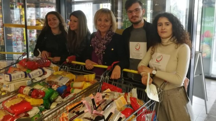 ОмбудсМая с акция за Великден: Дари празник на баба и дядо