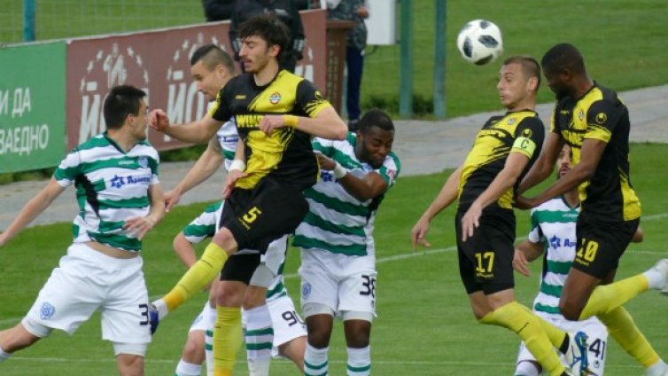 Черно море не остави шансове на Ботев, записа важна победа