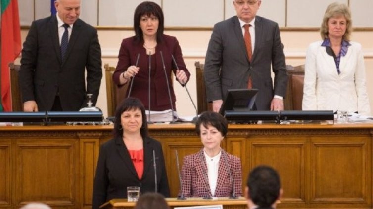 Новите депутатки станаха членове на комисии в НС