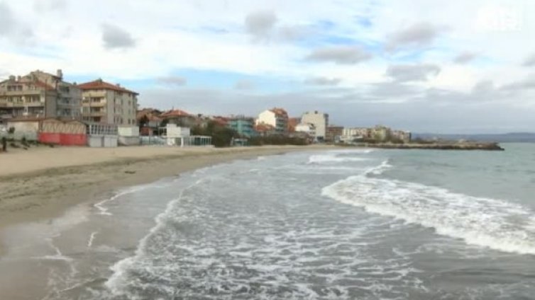 В Поморие гневни на идея да дарят 5000 евро за "Нотр Дам"