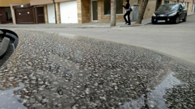 Капризите на времето: Бурята пренасочи полети от София