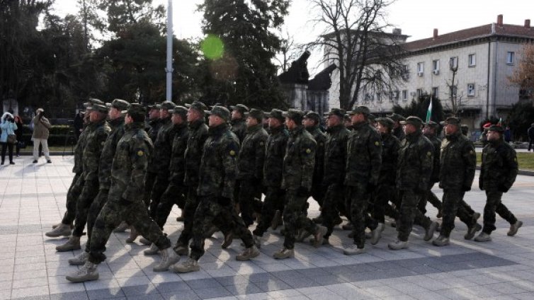 Пращаме още 160 военни в Афганистан
