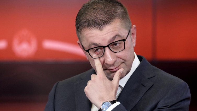 Мицкоски не спира с атаките, живковизмът бил жив сред българските политици