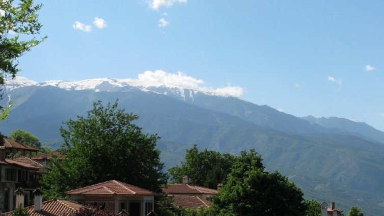 Българин почина, изкачвайки Олимп 