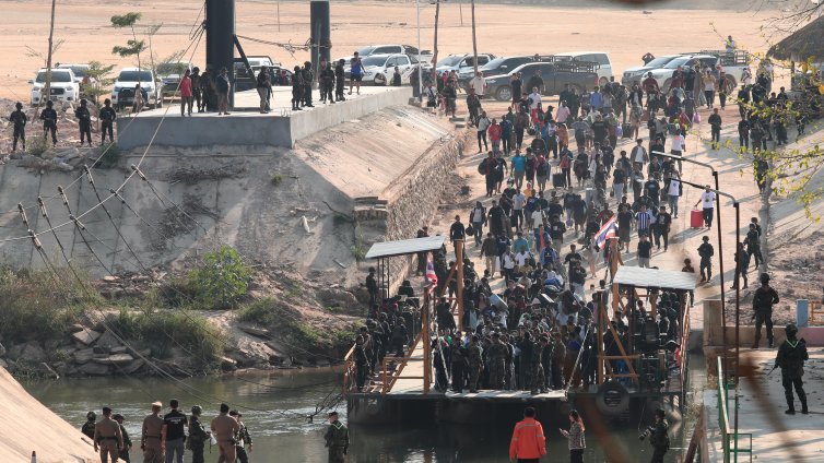 Китай дебютира с новите си баржи за кацане &ndash; какво означава това за Тайван?