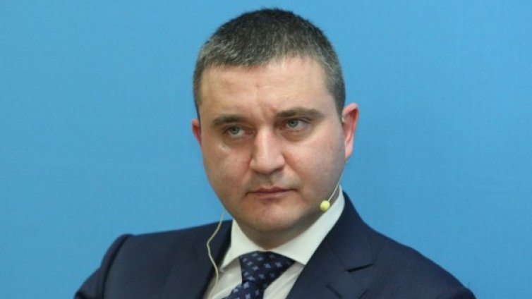 БСП иска главата на Горанов заради партийните субсидии