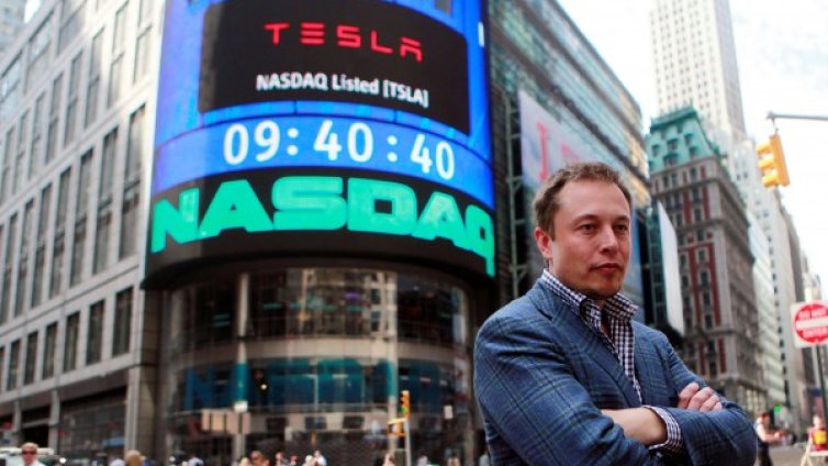 За да не се провали, Tesla трябва да прибегне към реклама