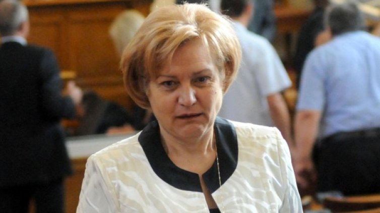 Цветанов работил за партията, но пък незаменими хора нямало
