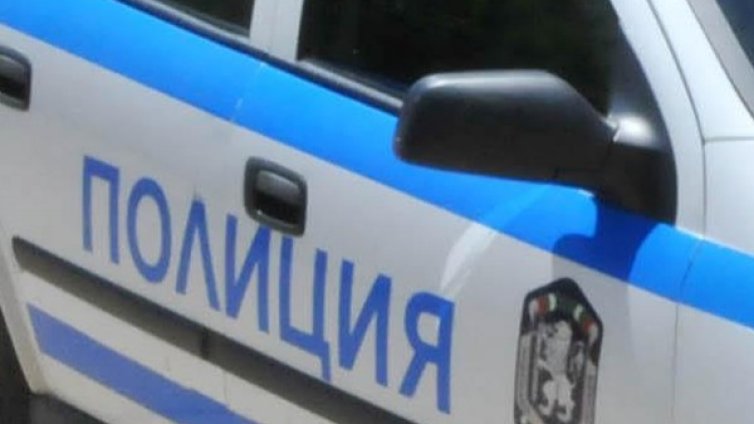 Агресивни клиенти се сбиха със собственик на заведение 