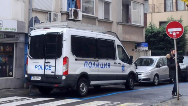 Опит за изнасилване на Слънчака, момичето се измъкнало на косъм 