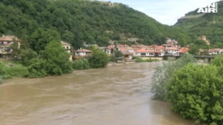 Янтра преля, наводни църквата "Св. 40 мъченици"