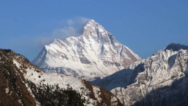Откриха пет тела на Нанда Деви в Хималаите 