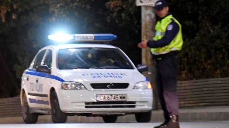 Обраха проститутка в Кърджали, взеха й оборота