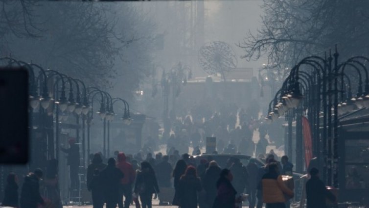 Въздухът в София и Бургас &ndash; все по-чист, проблеми на други места