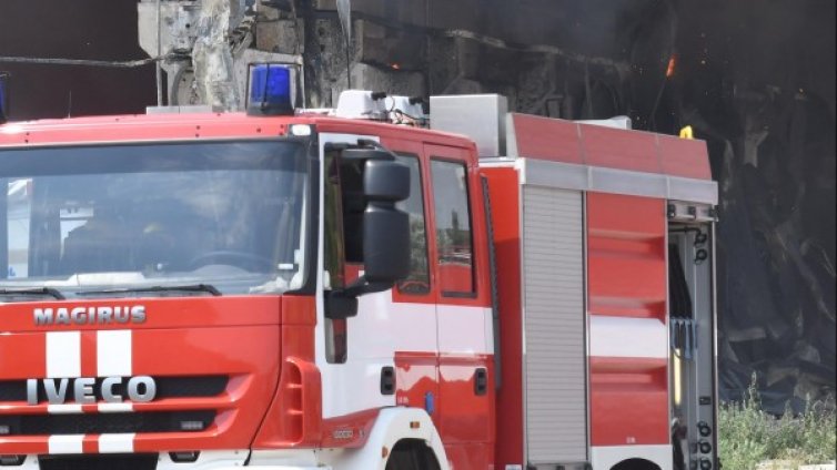 25-годишна жена запалила дома си в столичния "Дианабад"