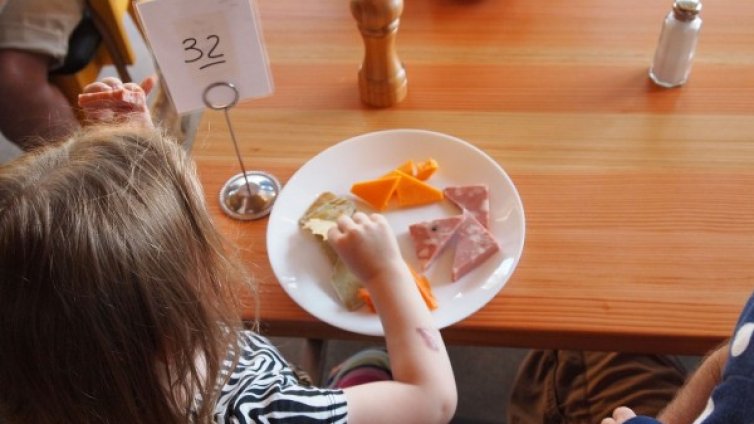 Бухтичките, мекиците, тортите.. мечта за хлапетата в забавачките