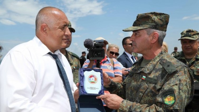 Борисов в Ново село: С F-16 ще пазим небето и на Северна Македония