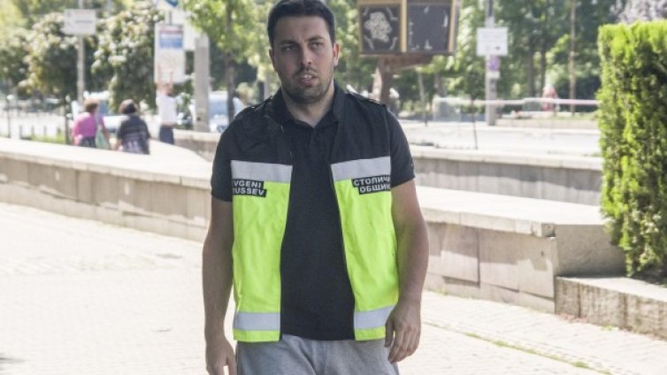 Дават на съд Евгени Крусев заради ремонта на "Графа"