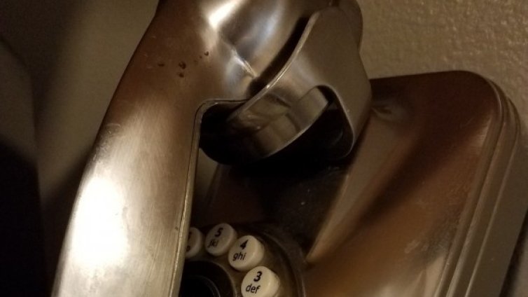 Дядо и внуче измамени от ало апаши &ndash; взели им 11 бона