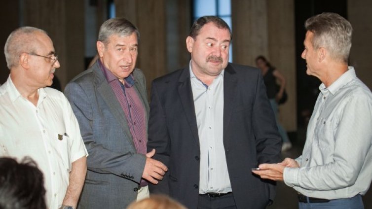 Съдът постанови: 1 г. условно за съдия Пенгезов за злоупотреба с власт 