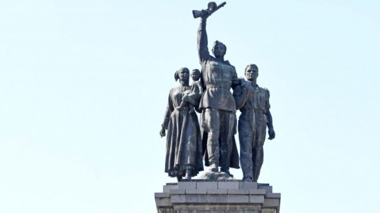 Ще има ли затвор за оскверняване на руски паметници у нас? 