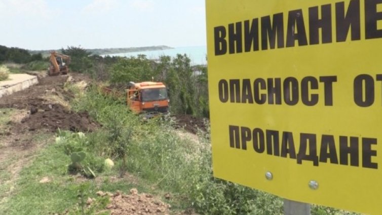 Свлачище в Бургас притесни жителите на "Сарафово"