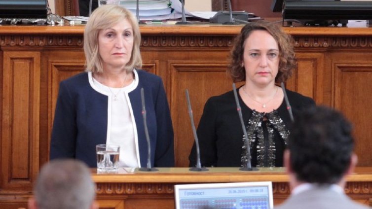 Двама нови депутати в БСП, сменят Йончева и Витанов
