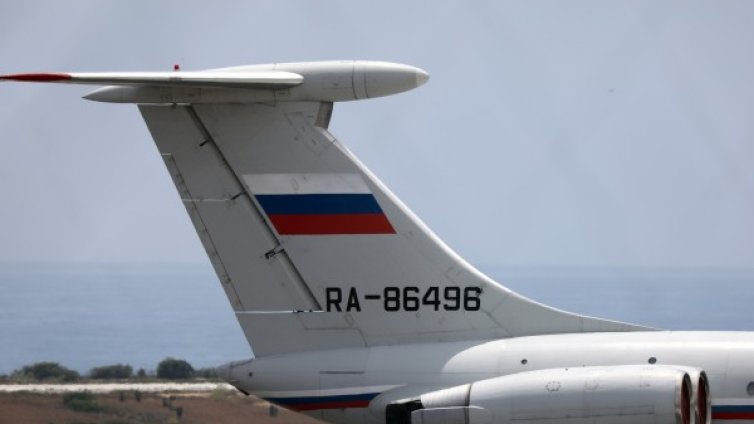 Руски самолет кацна аварийно в Бурятия, пилотите загинаха