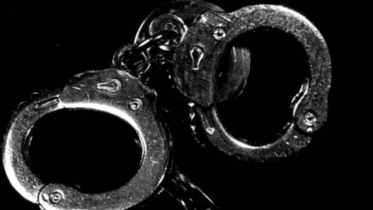 Заради фалшиви документи: Арестуваха сириец и българка в Гърция