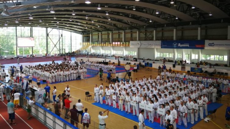 Гледайте на живо първата Световна купа по киокушин на KWU &ndash; "Варна"