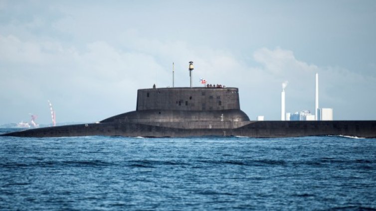 Русия прикрива пожара на "Лошарик" както "Чернобил"