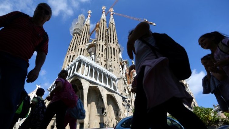 Туристите &ndash; добре дошли или пък не? Градовете, жертва на популярността си