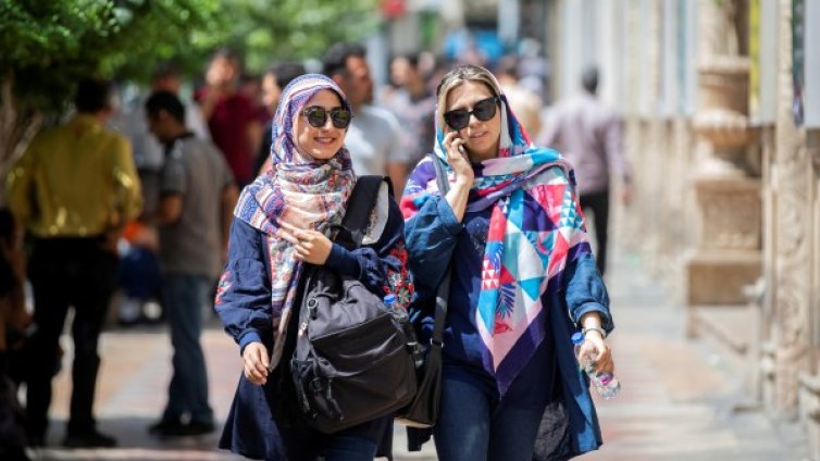 Хляб, а не ядрена програма: Животът в Иран става непоносим