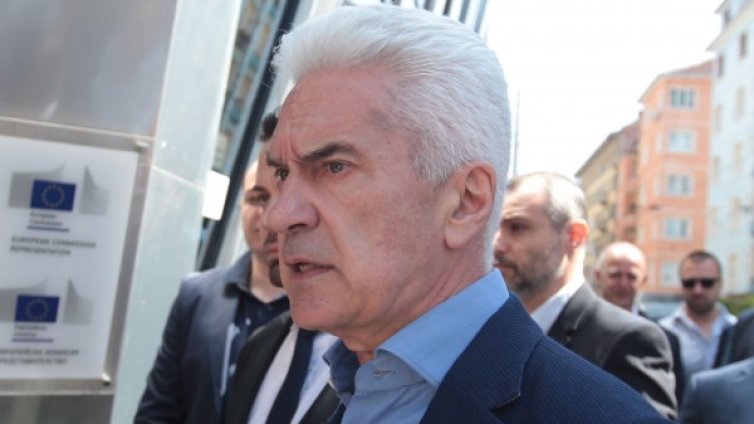 Сидеров: НФСБ и ВМРО се държат като тийнейджъри 