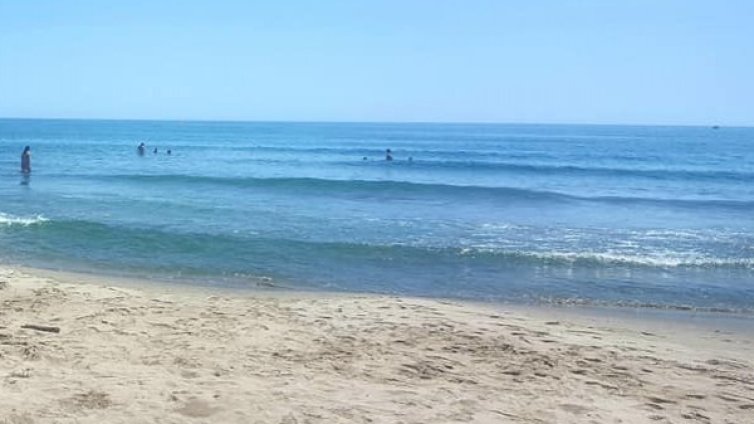 Бутилка с писмо в памет на жертва на атентат стигна Италия